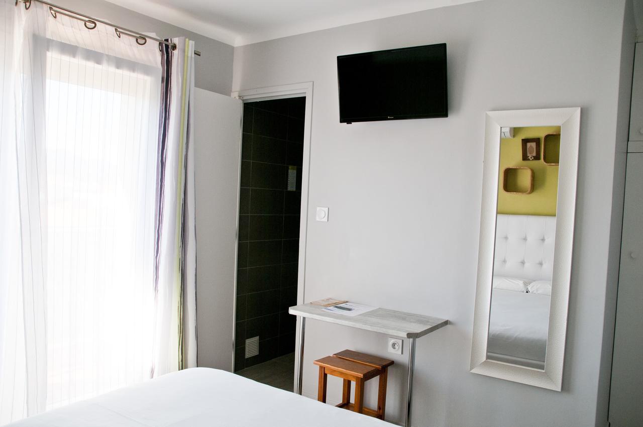 Standard Double or Twin Room Balcony
