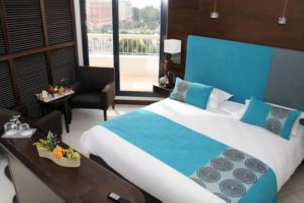 Suite Deluxe com Vista Mar Parcial