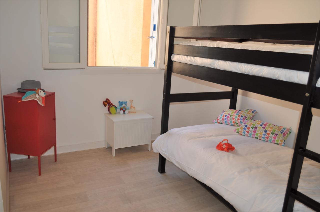 Family Room,584863185:JPEG