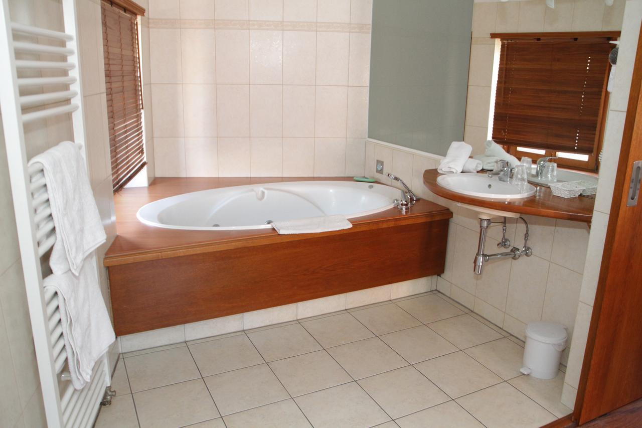 Double Room Spa Bath