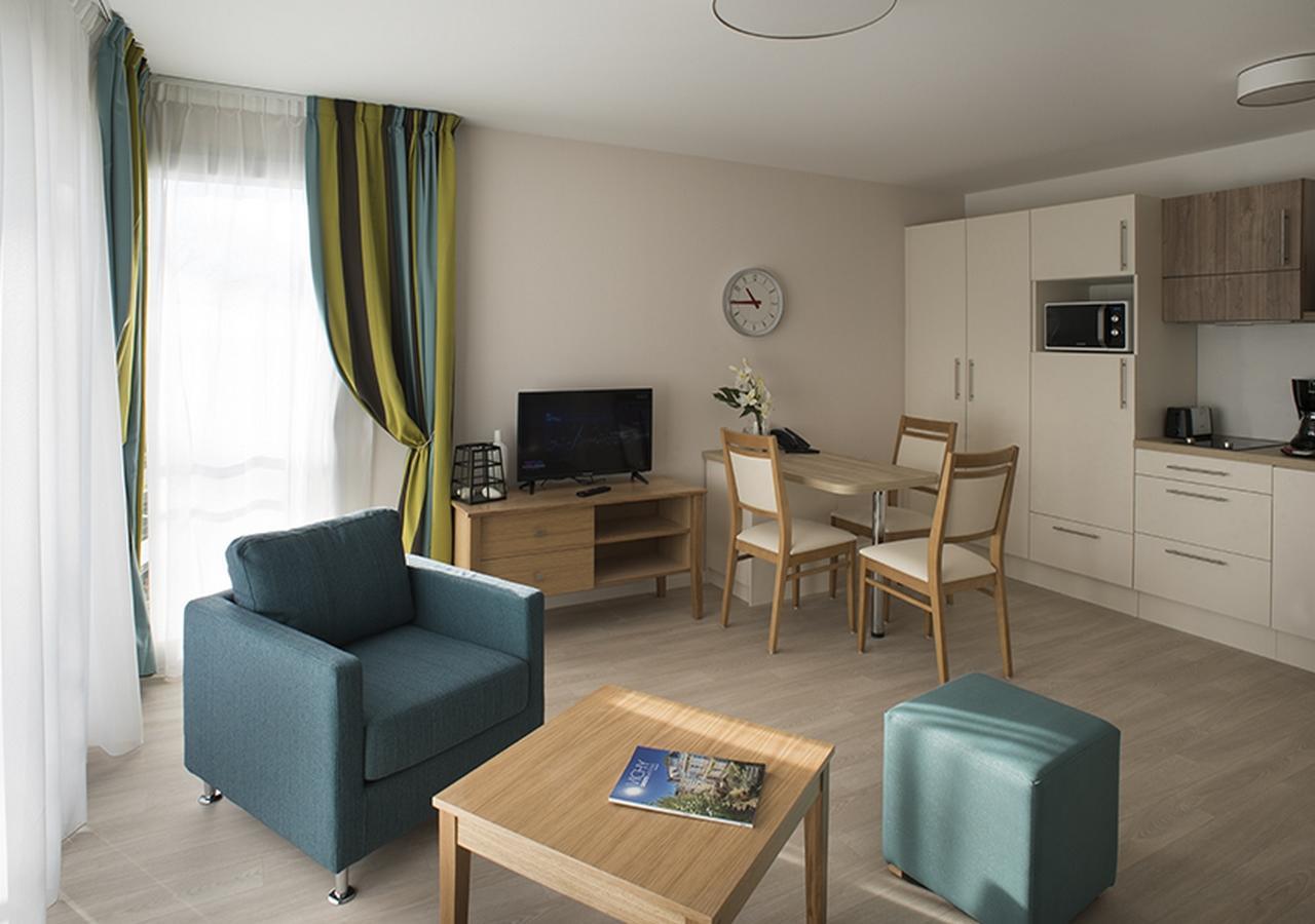 Two-Bedroom Apartment Terrace