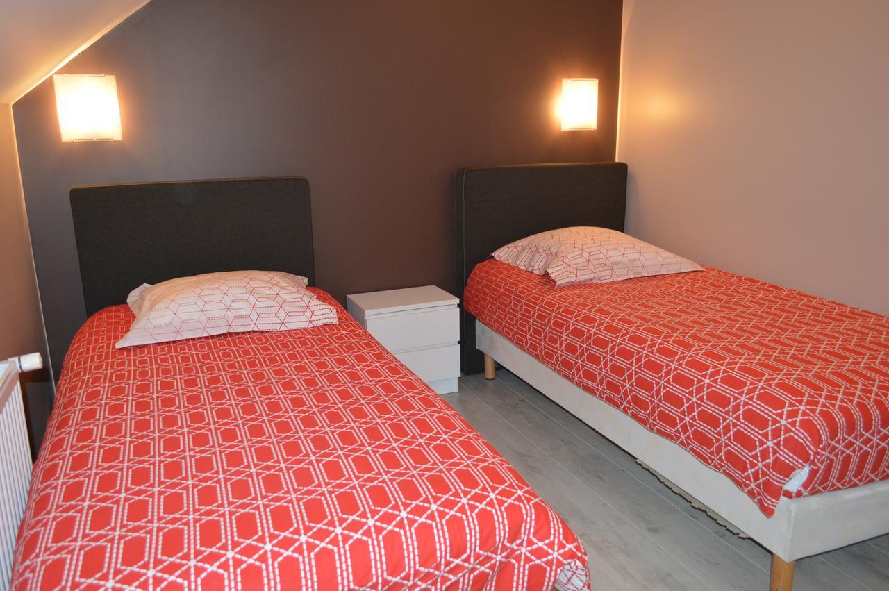 Two Adjacent Double or Twin Room common bathroom Stair access only