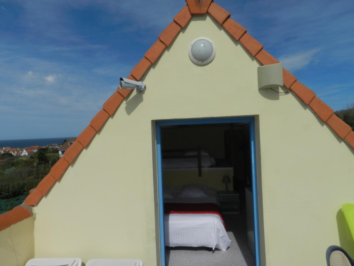 Family Room Side Sea View
