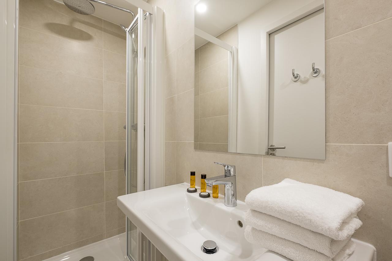 Superior Room with Notre Dame view