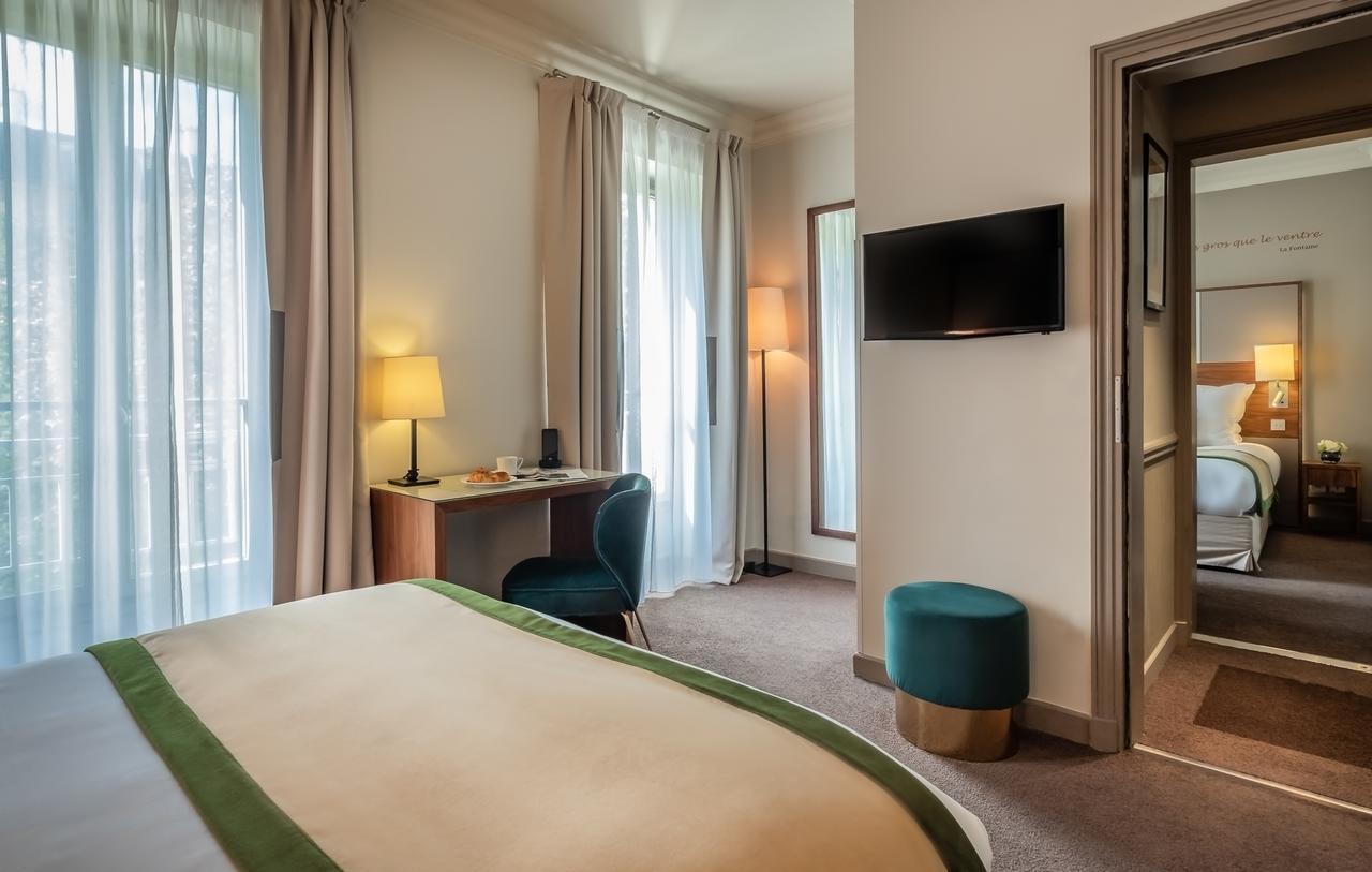 Two Connecting Double Rooms,654276156:JPEG