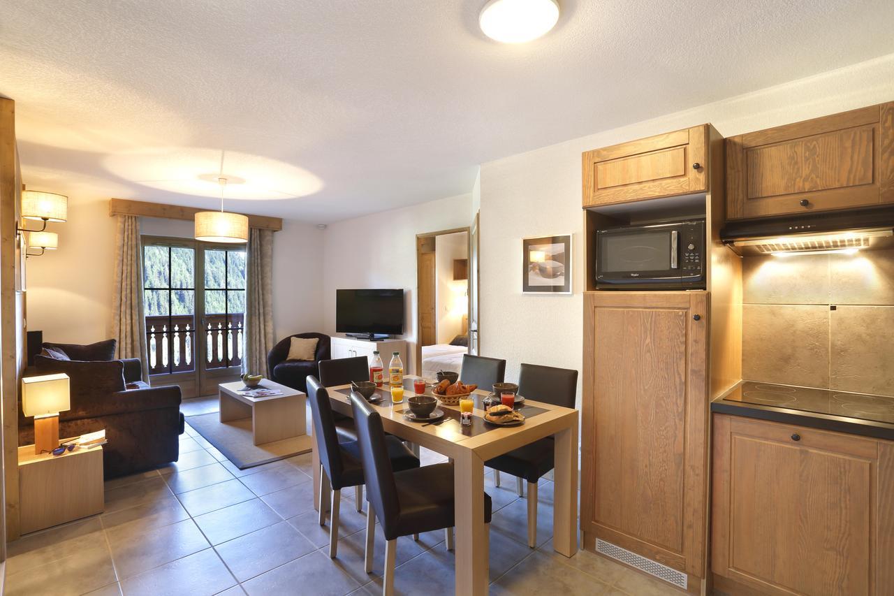 One-Bedroom Apartment,663204693:JPEG