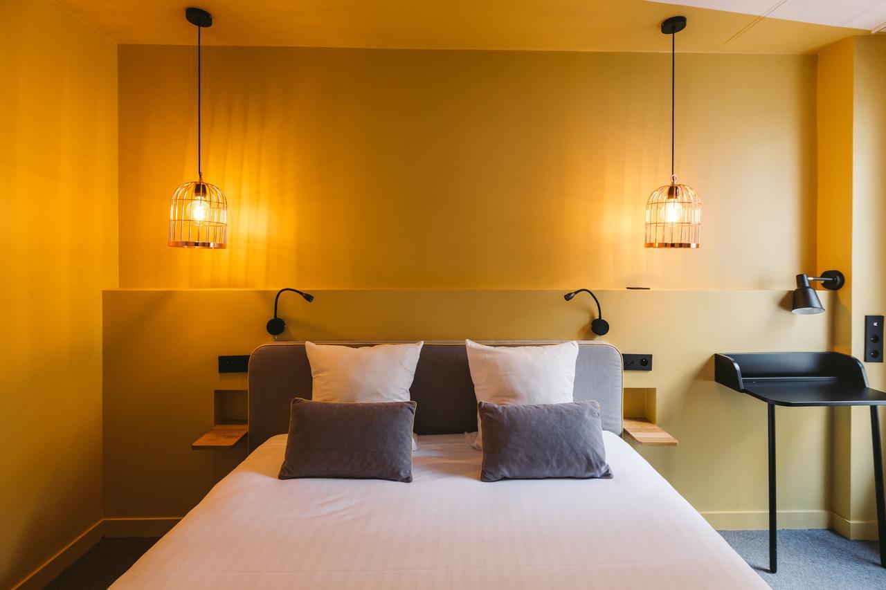 Double with Queen bed or Twin Room, courtyard view