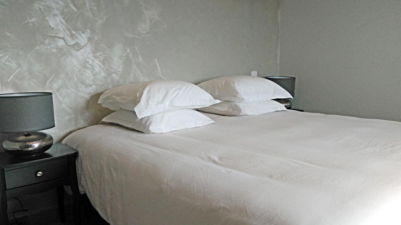 Standard Double Suite