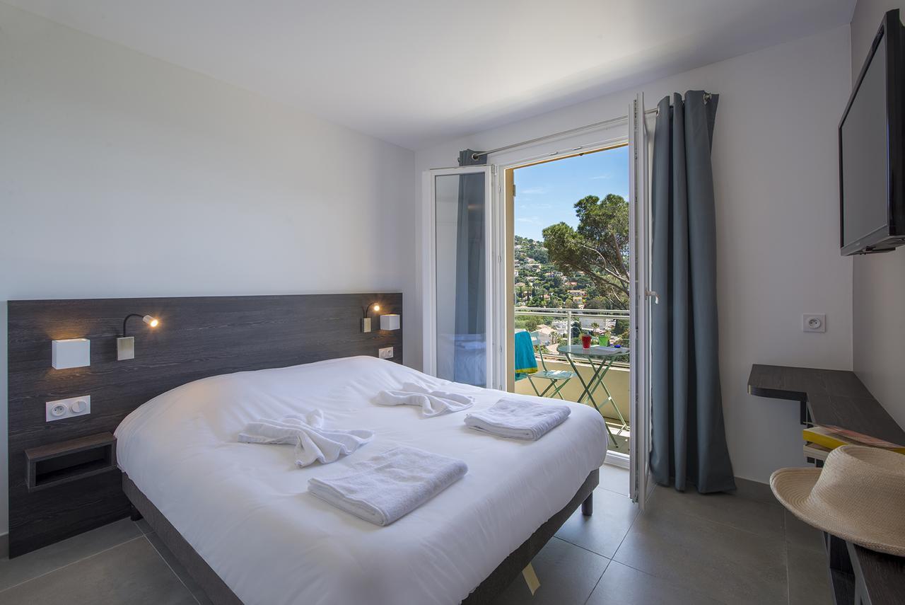 Double Room with Balcony,668850690:JPEG