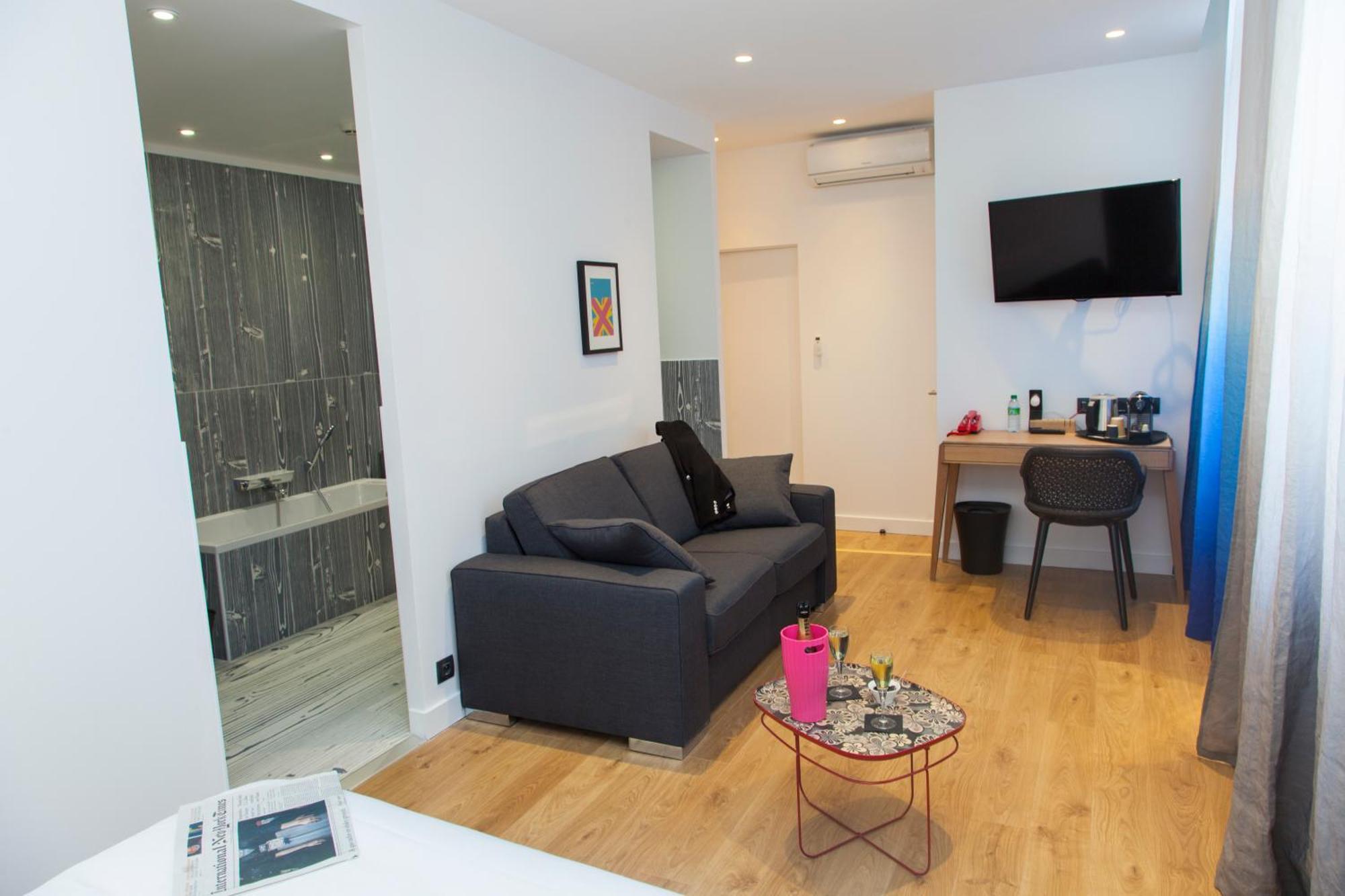 Mini Suite