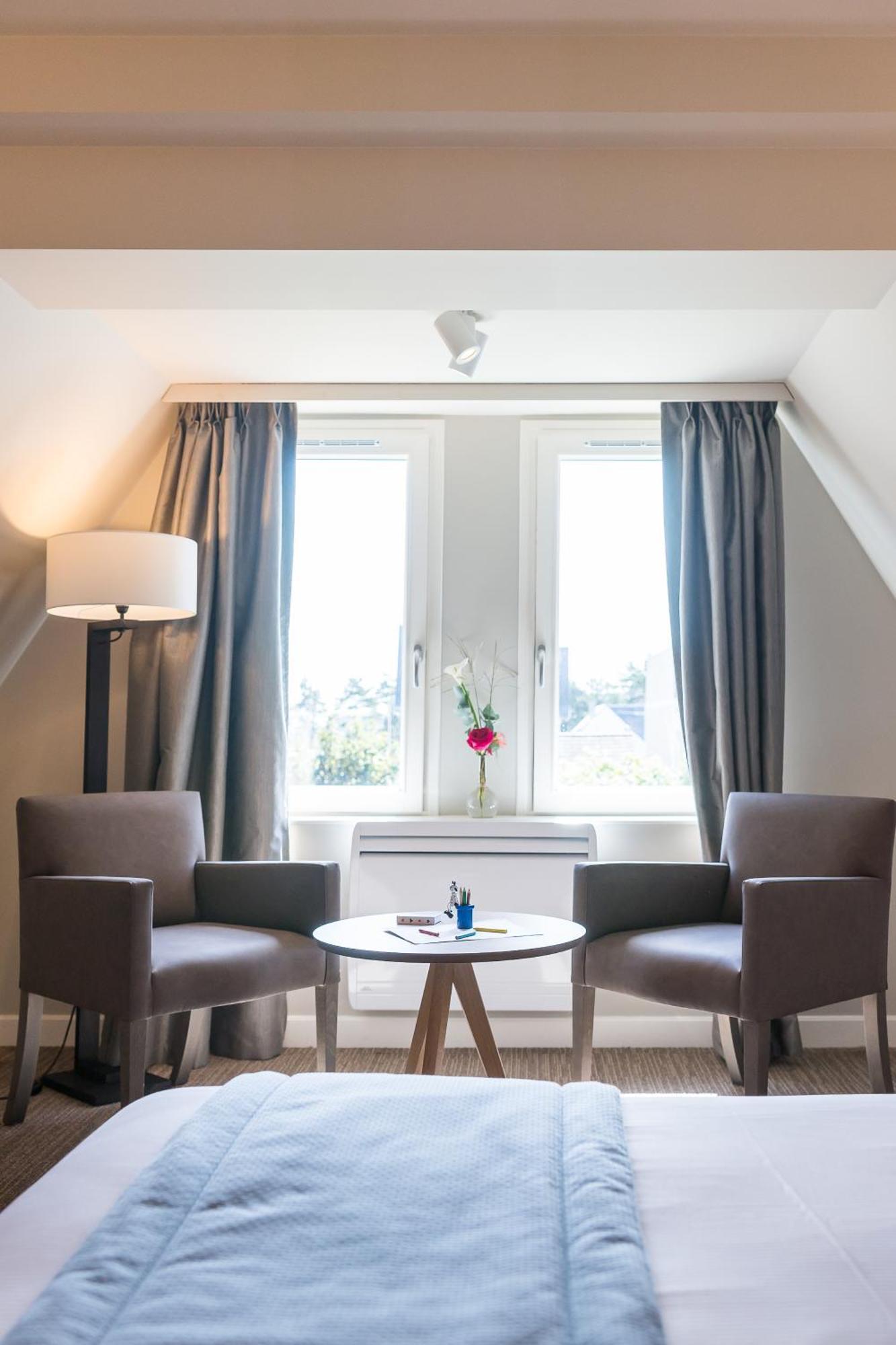 Prestige Room