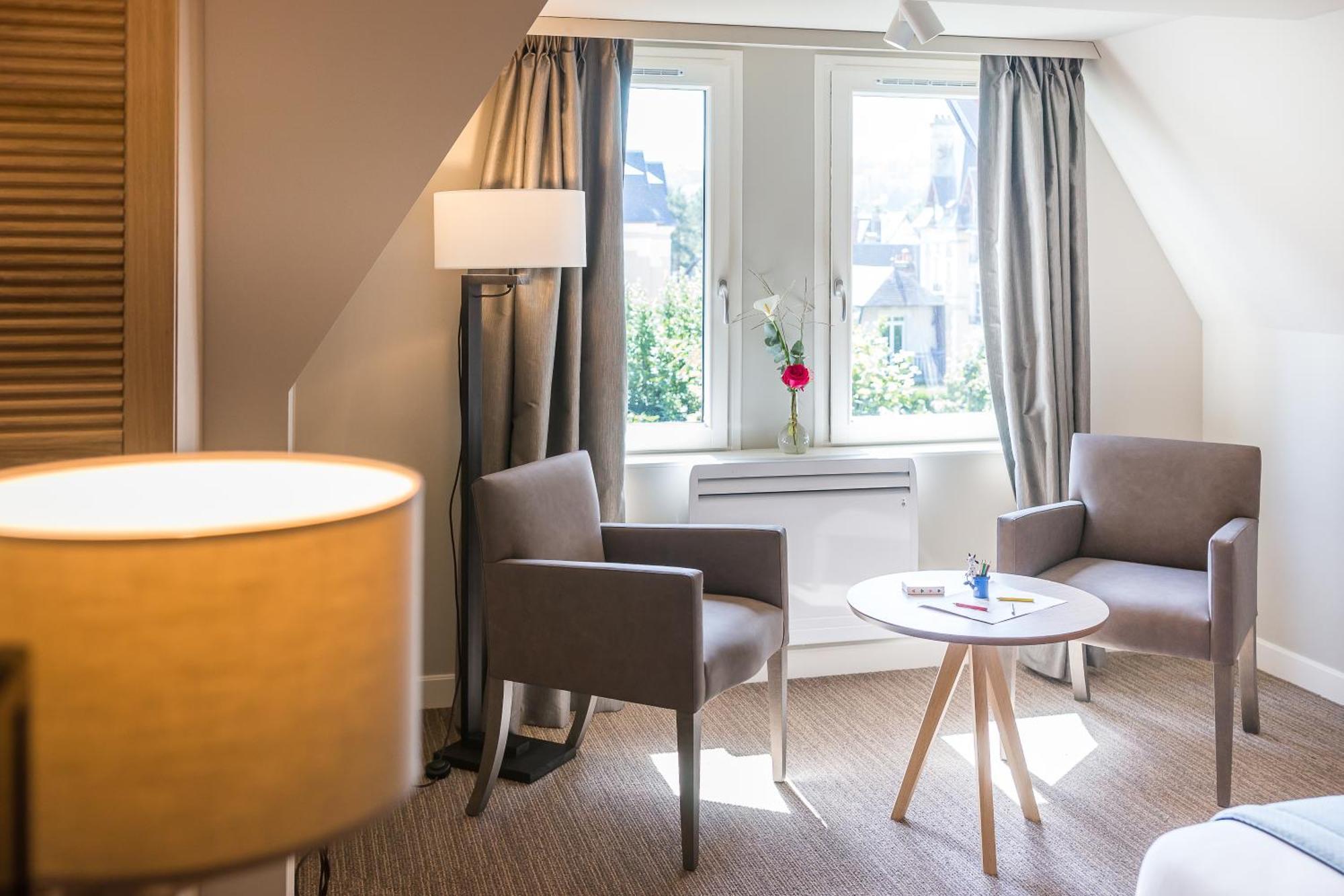 Prestige Room
