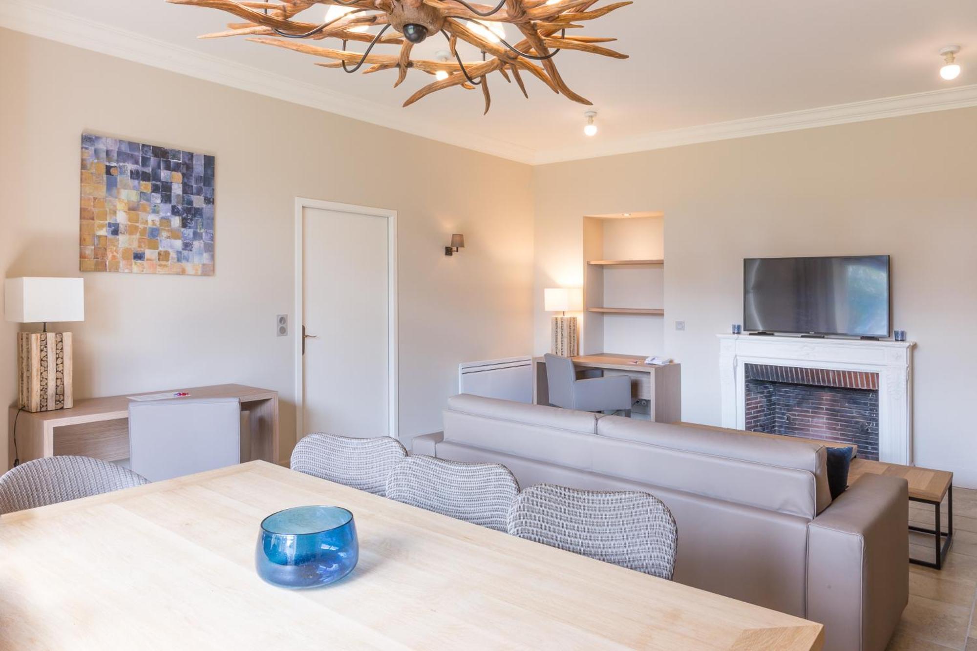 Prestige Suite
