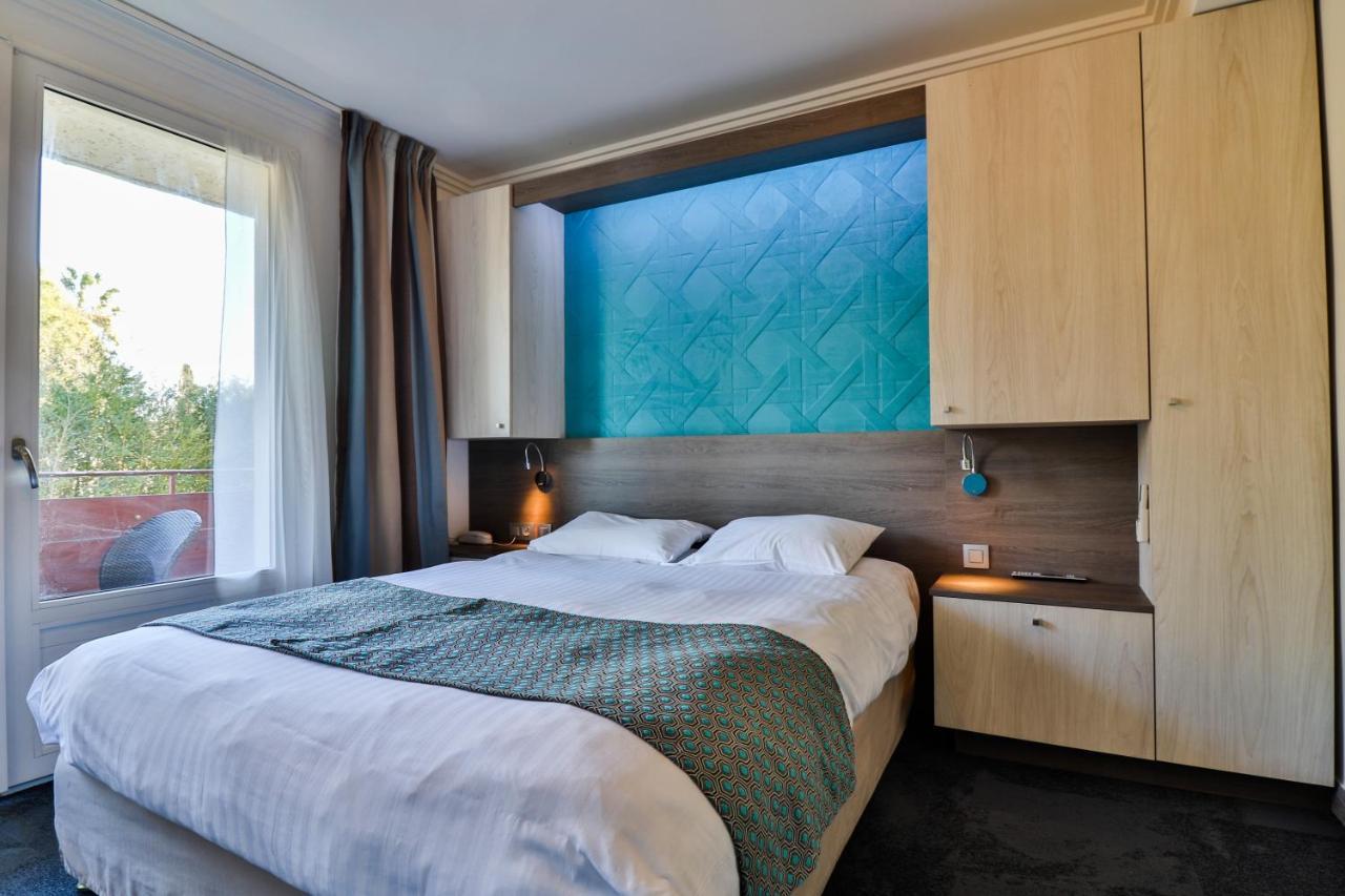 Double Room with Balcony,762033109:JPEG