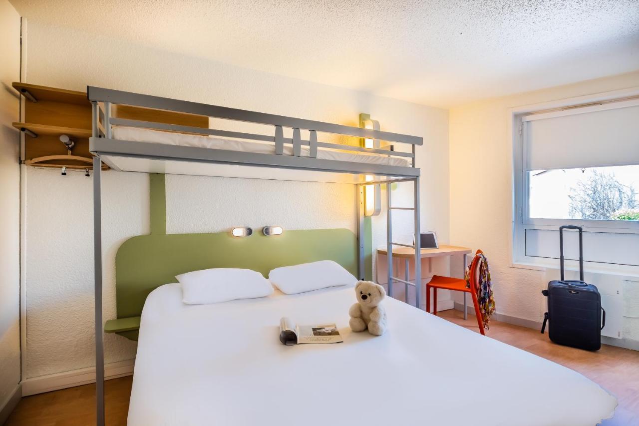 Triple Room One Double Bed One Bunk Bed