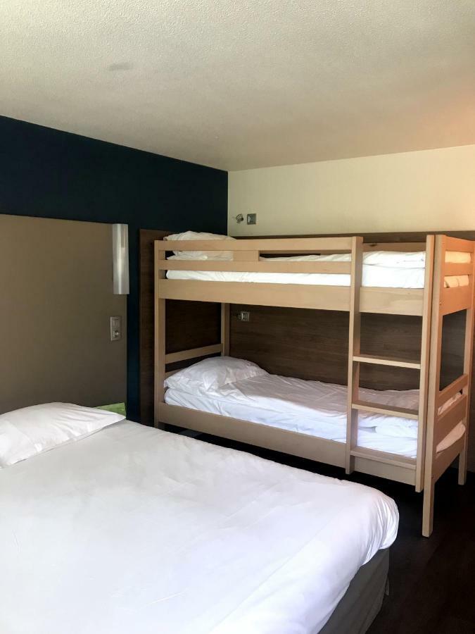 Family Room with One Double Bed and Two Bunk Beds,1127479377:JPEG