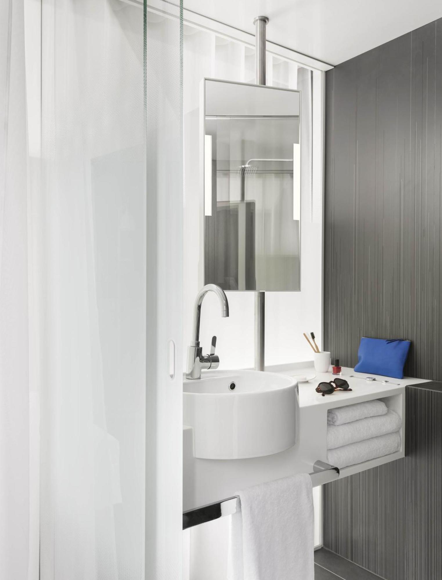 Quarto com 2 Camas de Solteiro