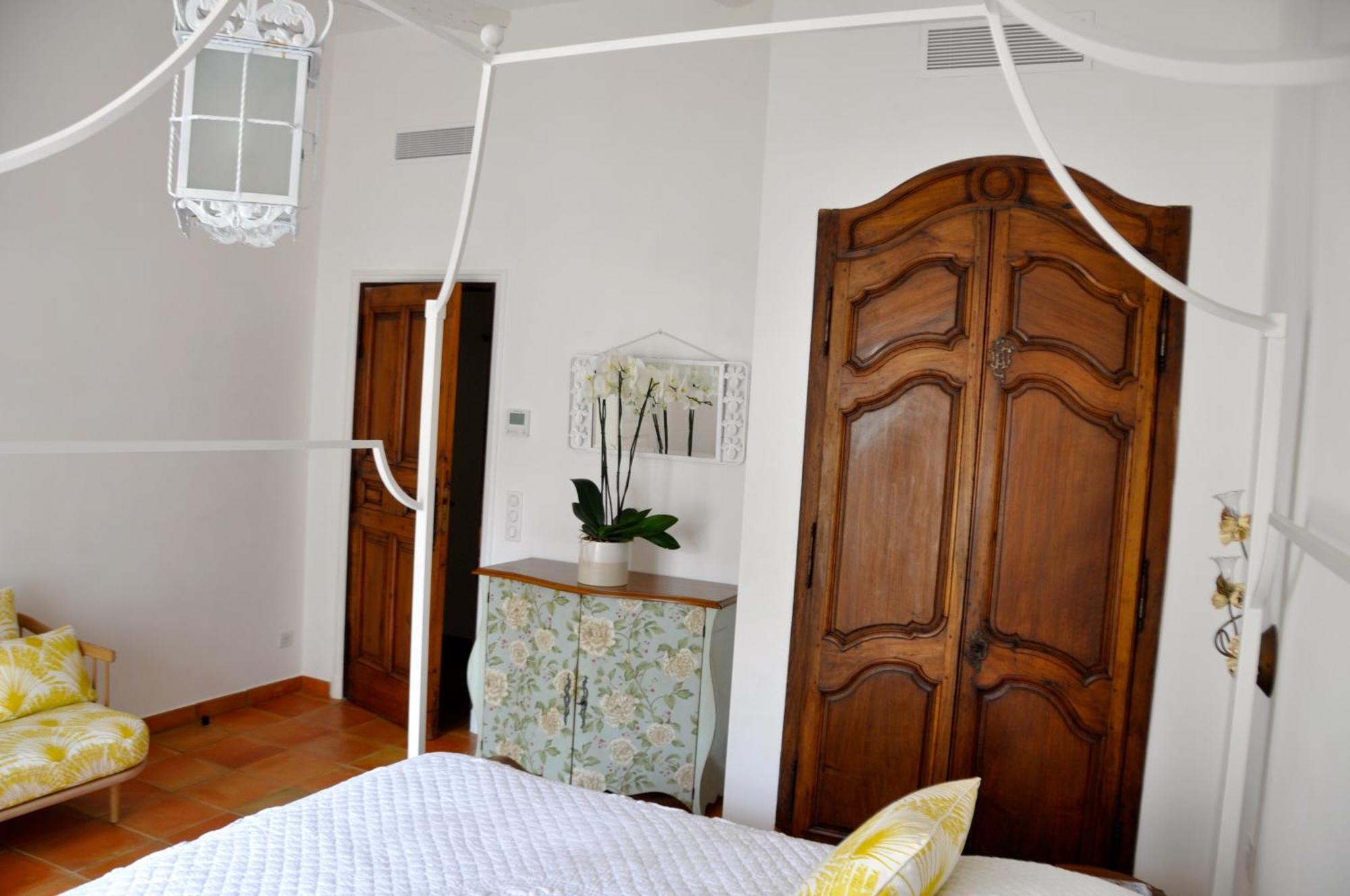 Double Room with Balcony,864331181:JPEG