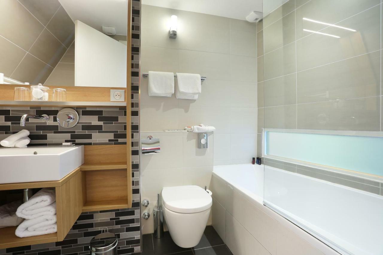Suite Junior con vistas al jardín