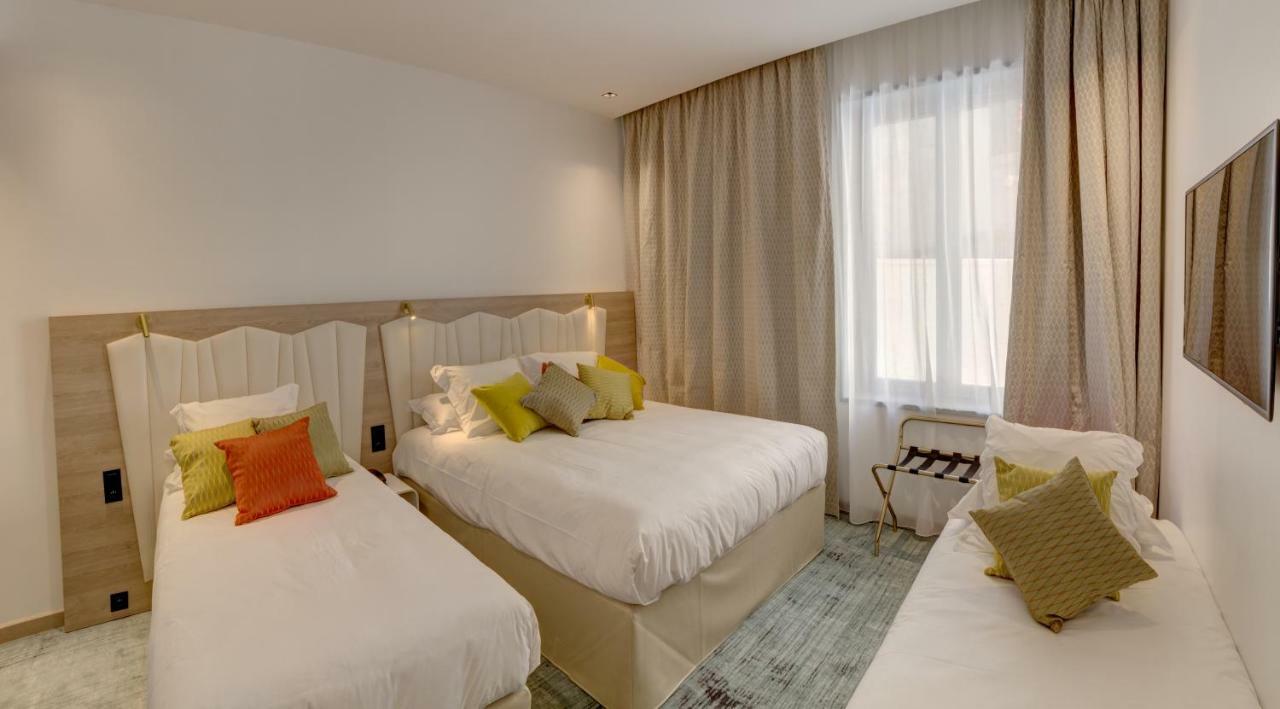 Family Queen Room