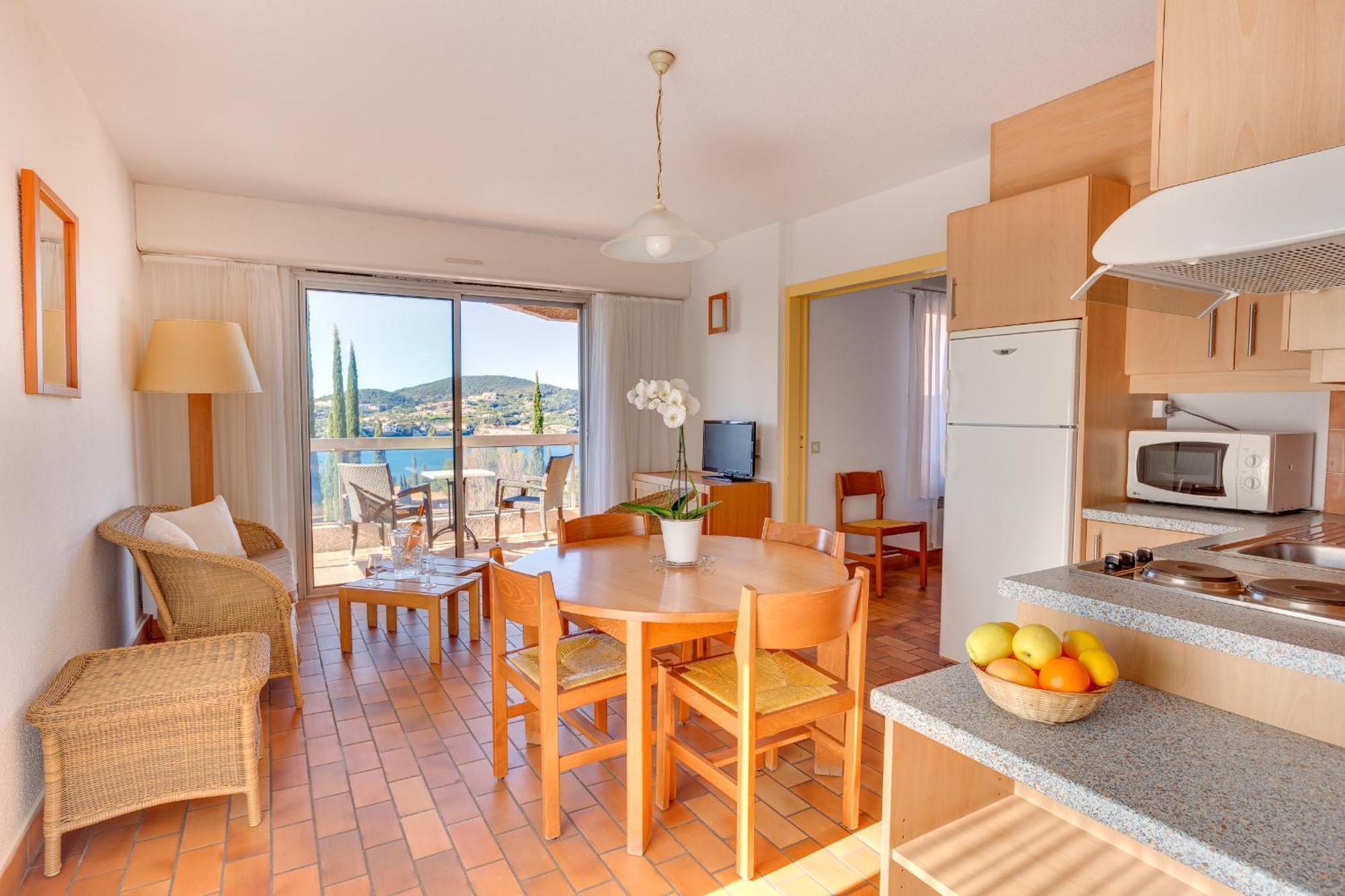Standard Apartment Sea view