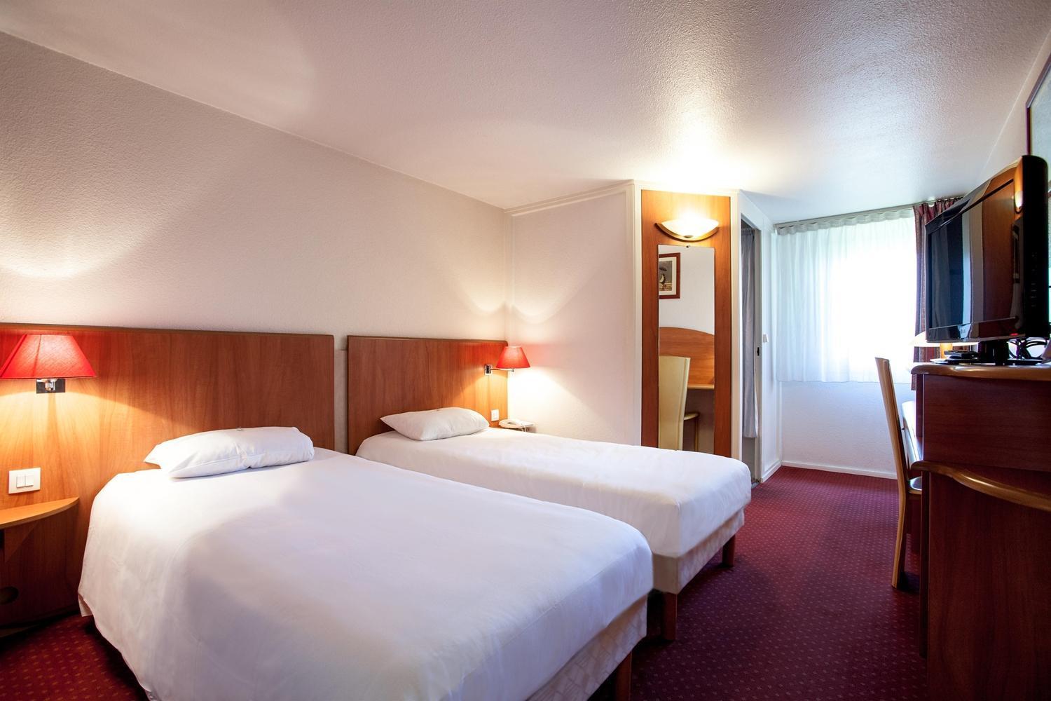 Twin Room,1086918859:JPEG