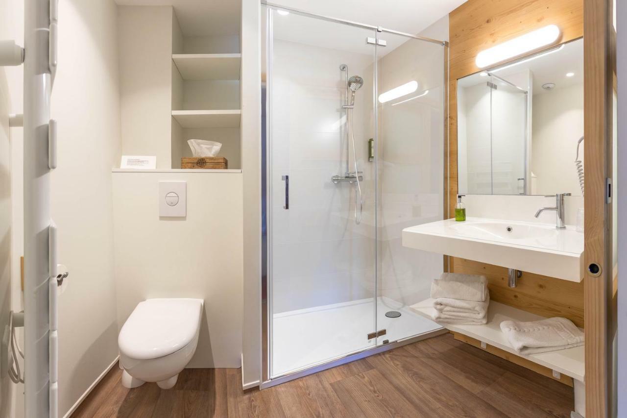 Triple Room Long