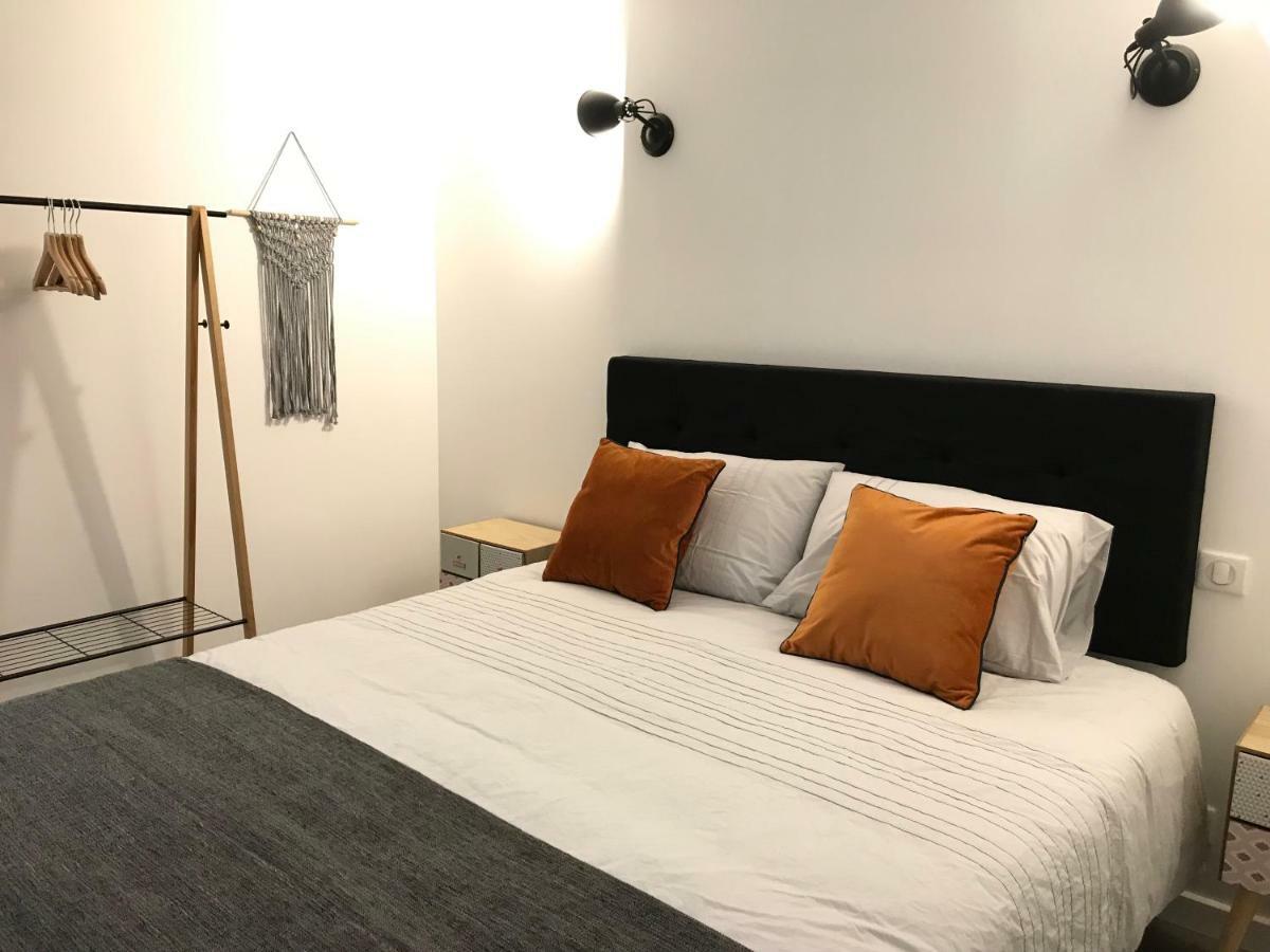 One-Bedroom Apartment,870454334:JPEG