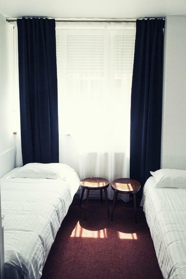 Twin Room jacuzzi access