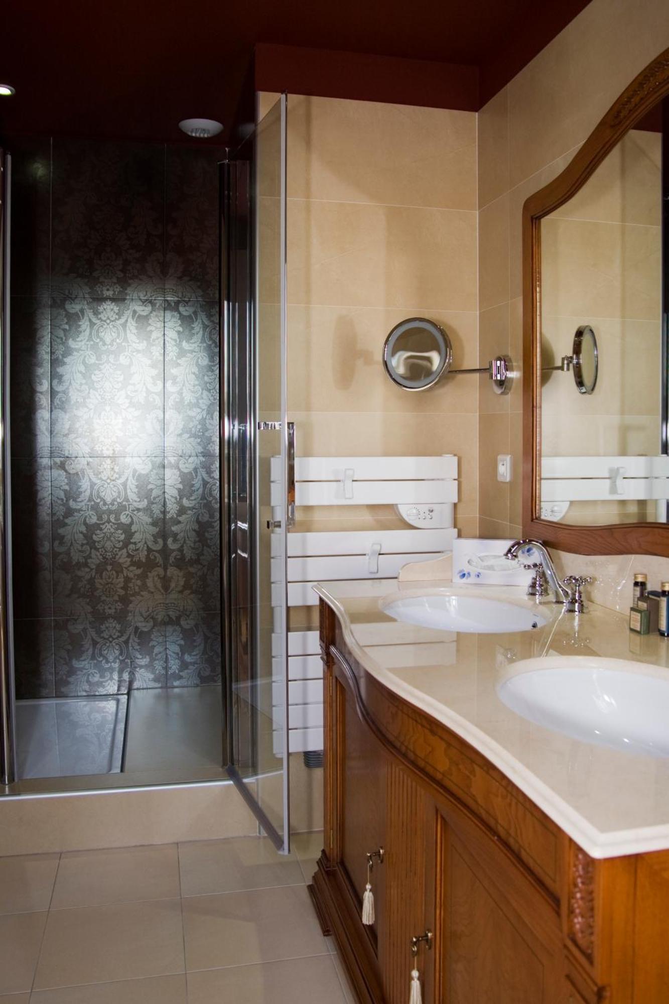 Superior Room One Double Bed or Twin Beds