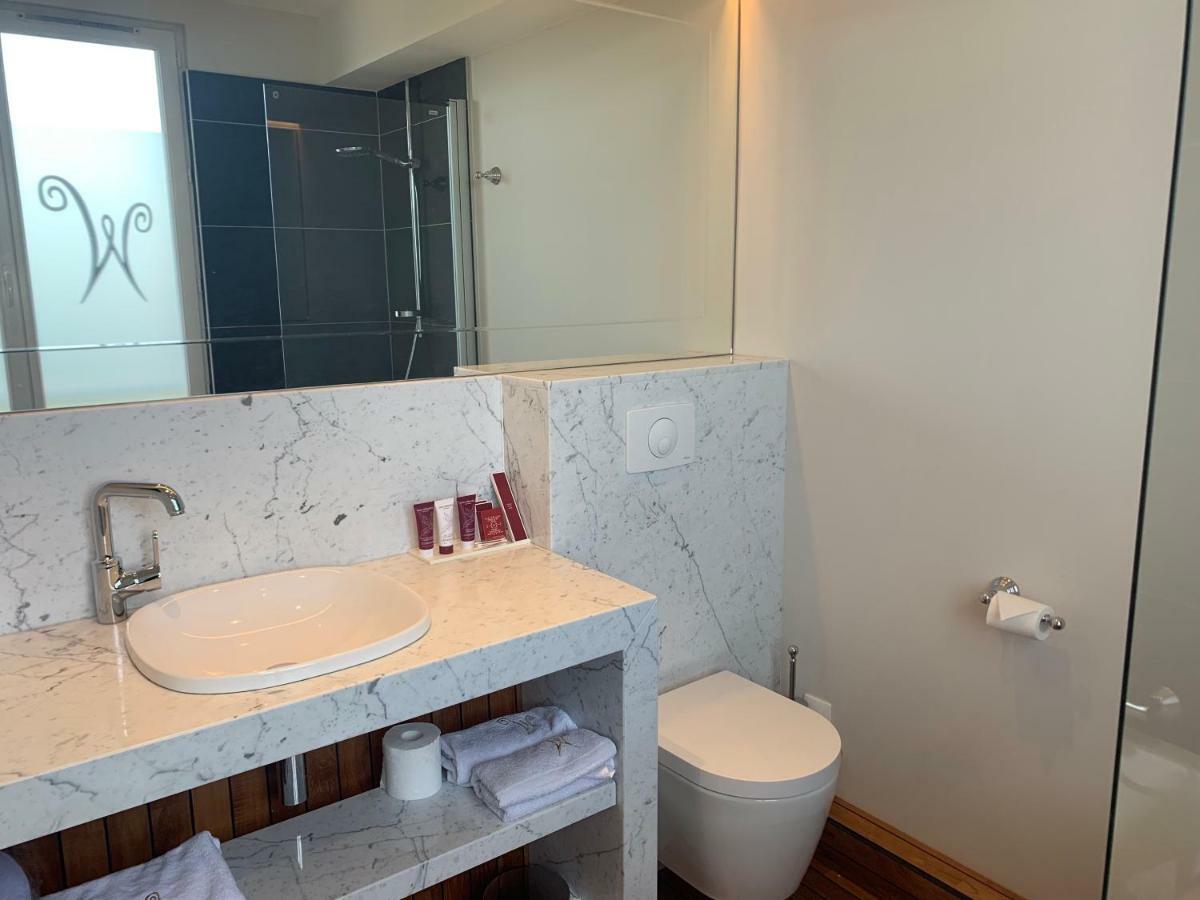 Double Room Port View Bath