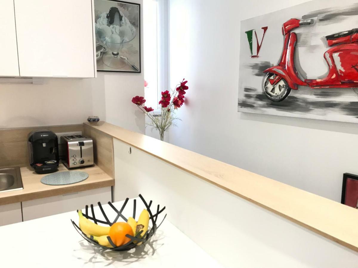 Apartment - Ground Floor,899994907:JPEG