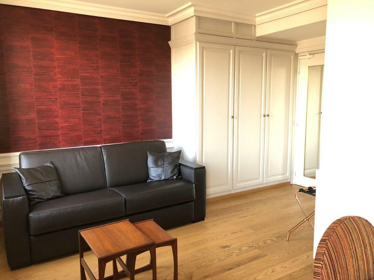 Suite Port View