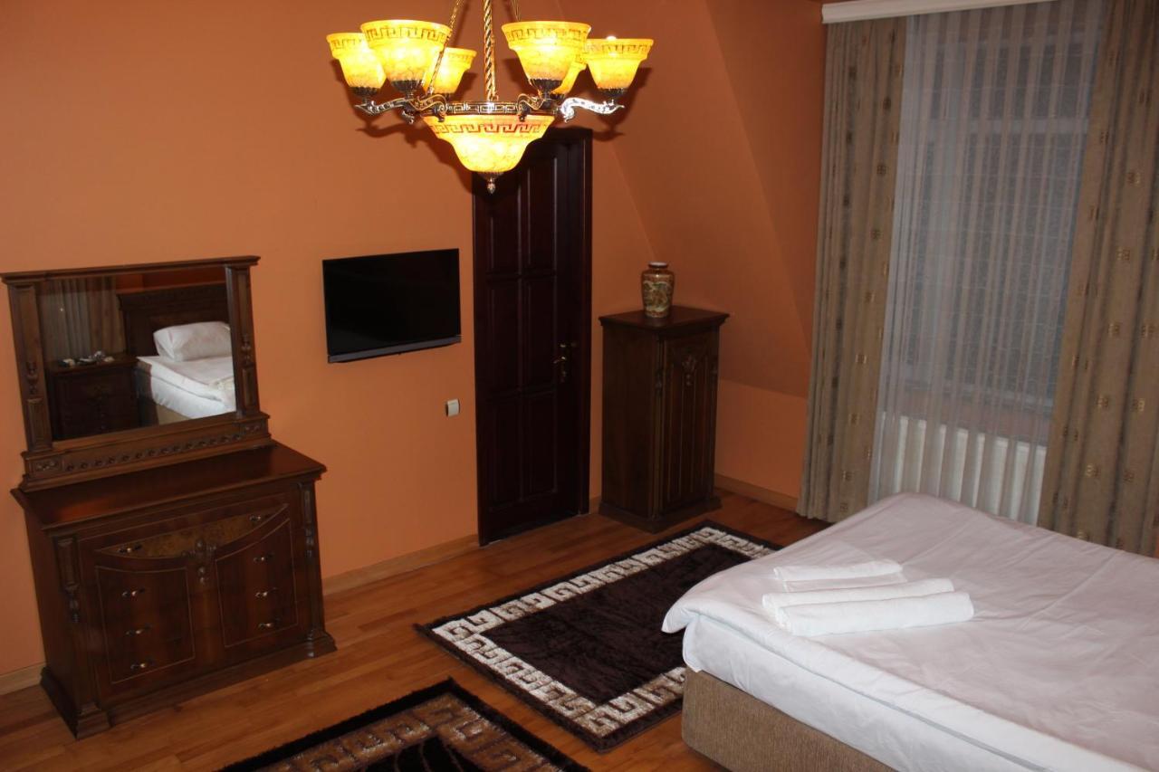 Double Room,1189084303:JPEG