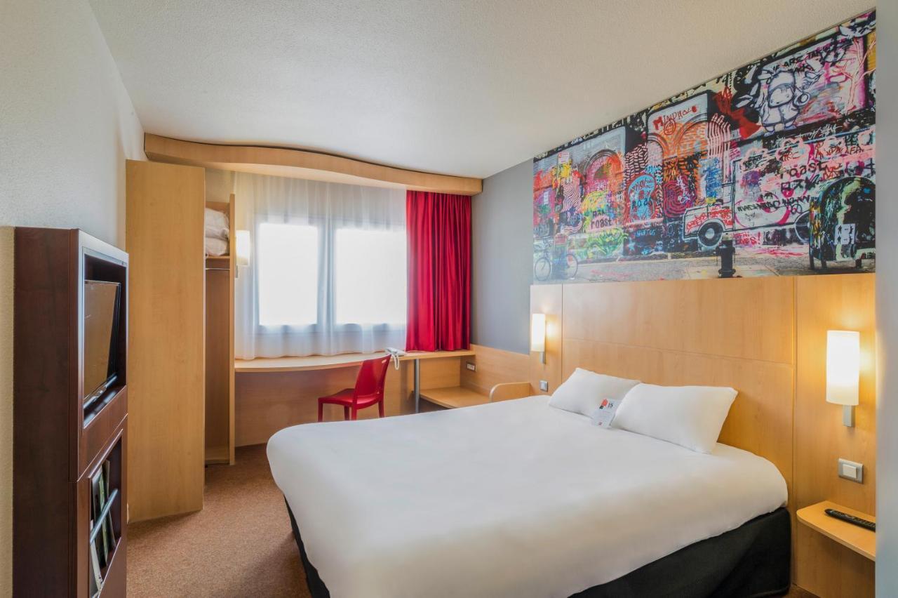 Standard One Double Bed