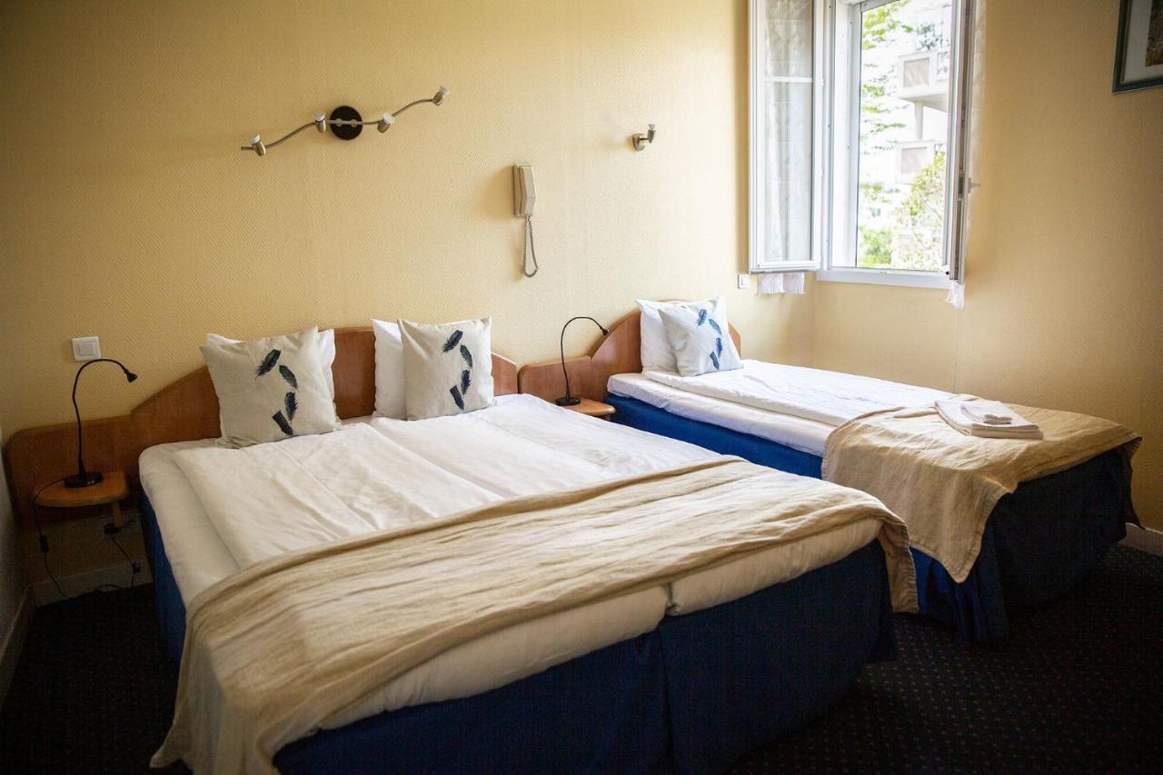 Chambre Triple avec Salle de Bains Privative