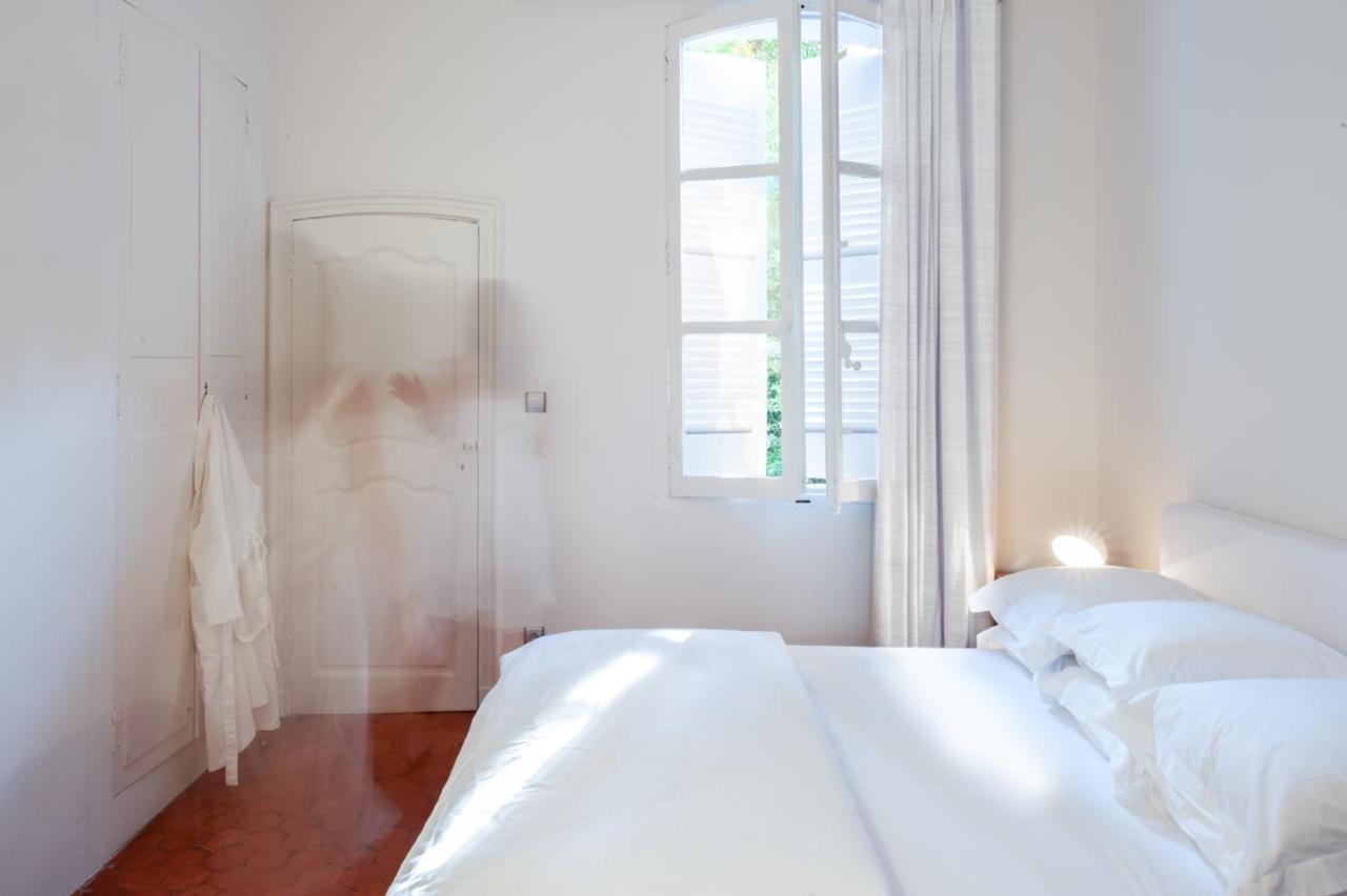 One-Bedroom Apartment,416996994:JPEG