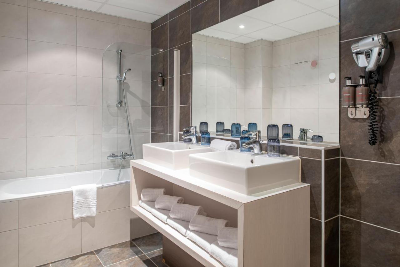 Superior Suite with Balcony,1208604214:JPEG