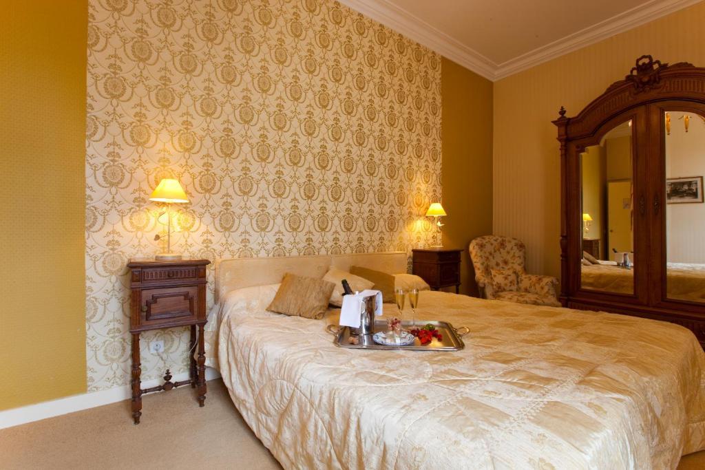Dauphin Double Room