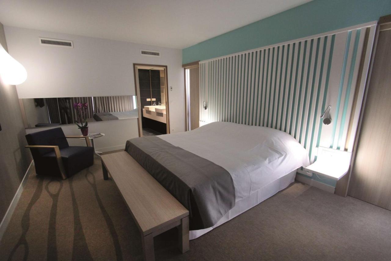 Suite - Sea View & Balcony