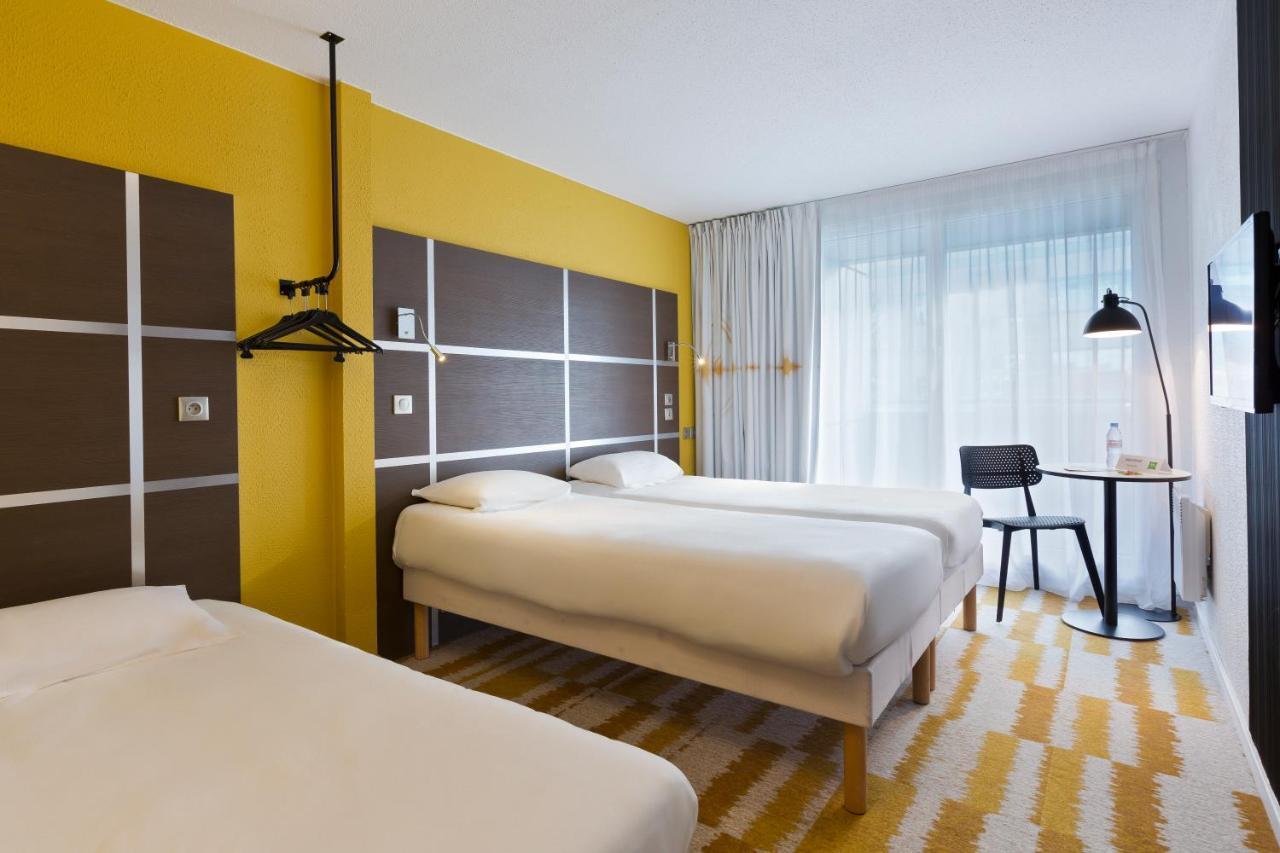 Standard Room Three Single Beds