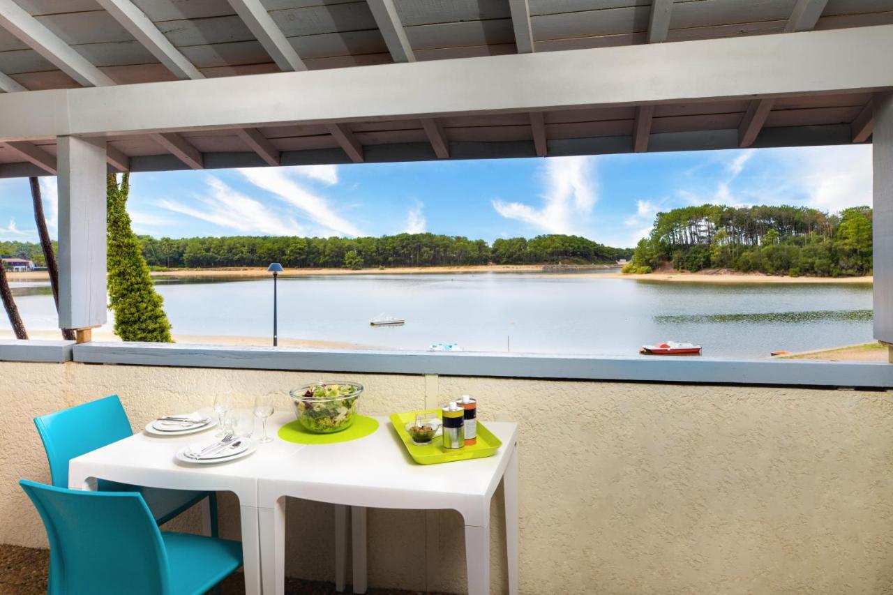 Two-Bedroom Apartment Lake View