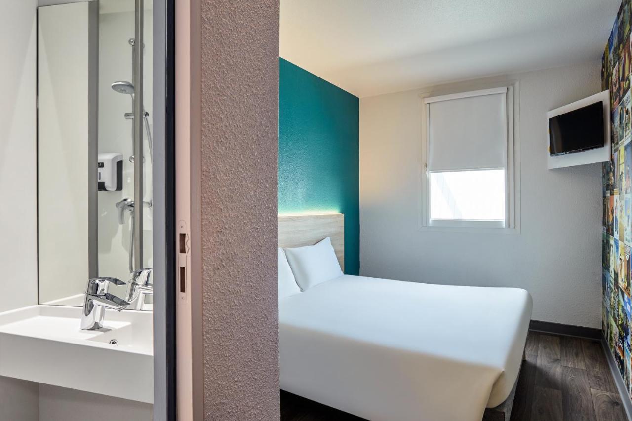 Cabrio Room with Private Bathroom,993159652:JPEG