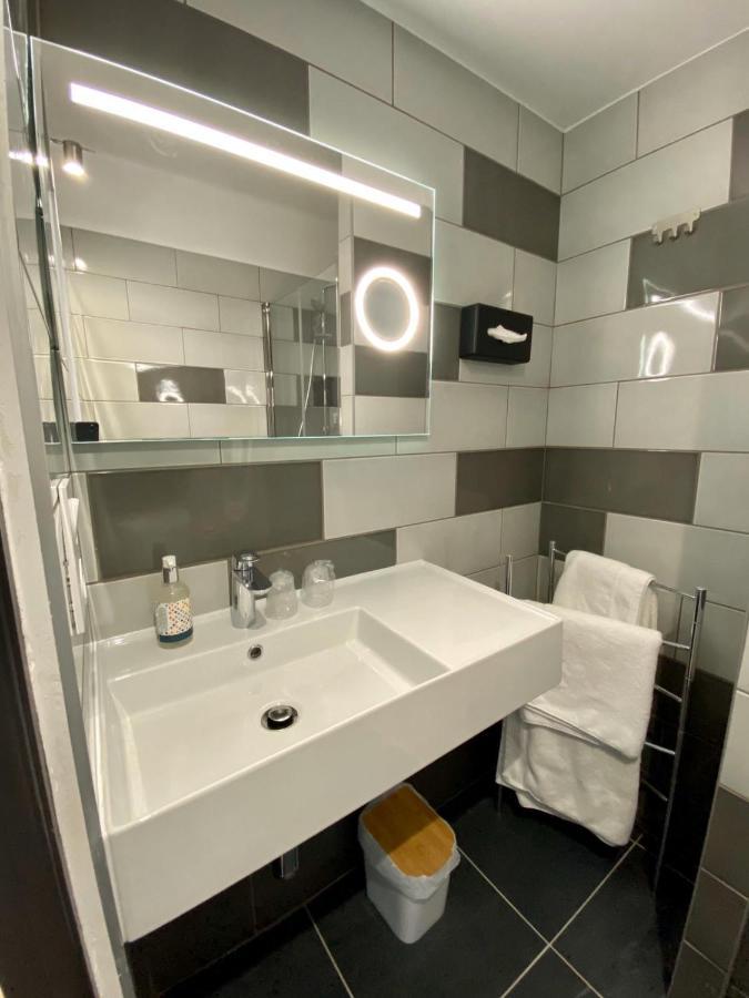 Double Room with Courtyard View,980562751:JPEG