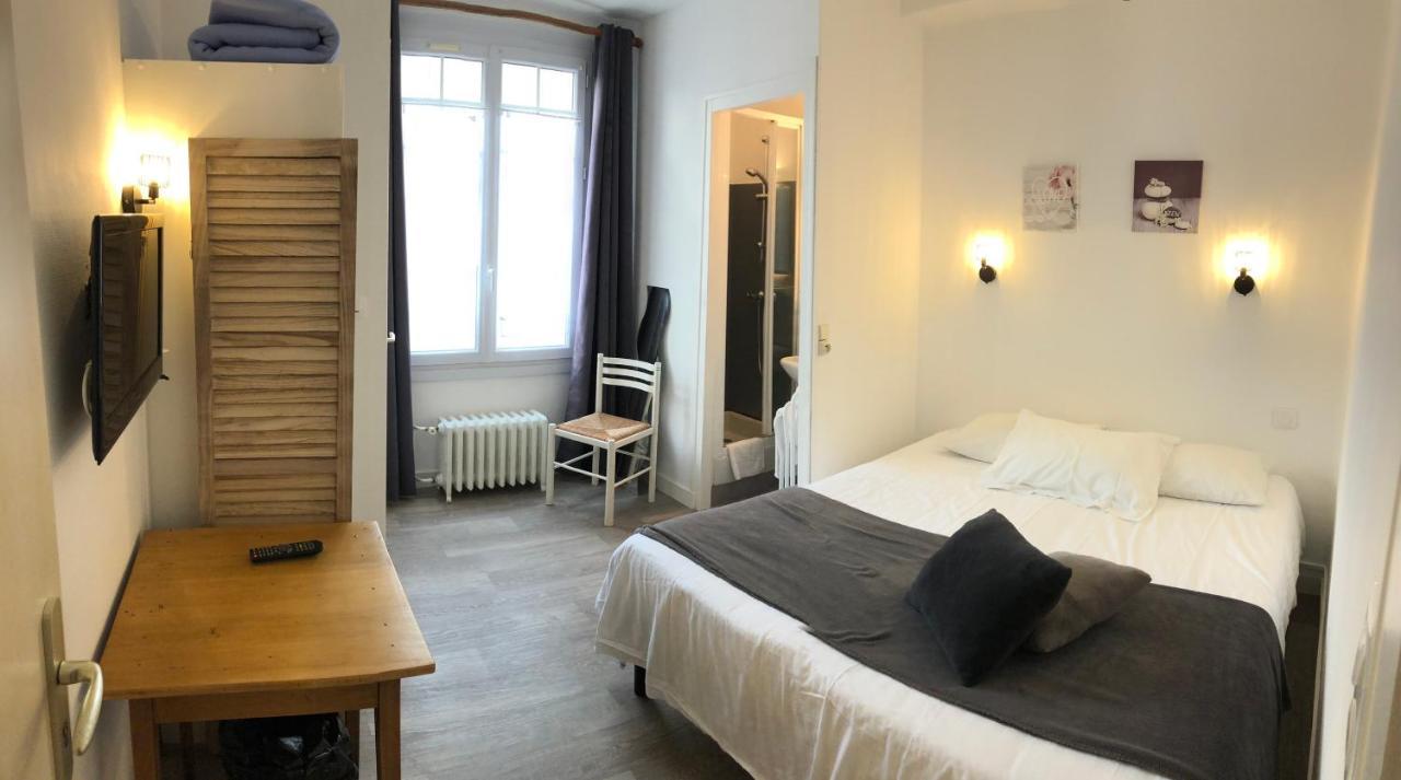 Standard Queen Room