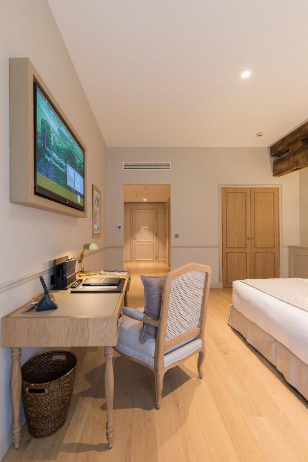 Premier Room