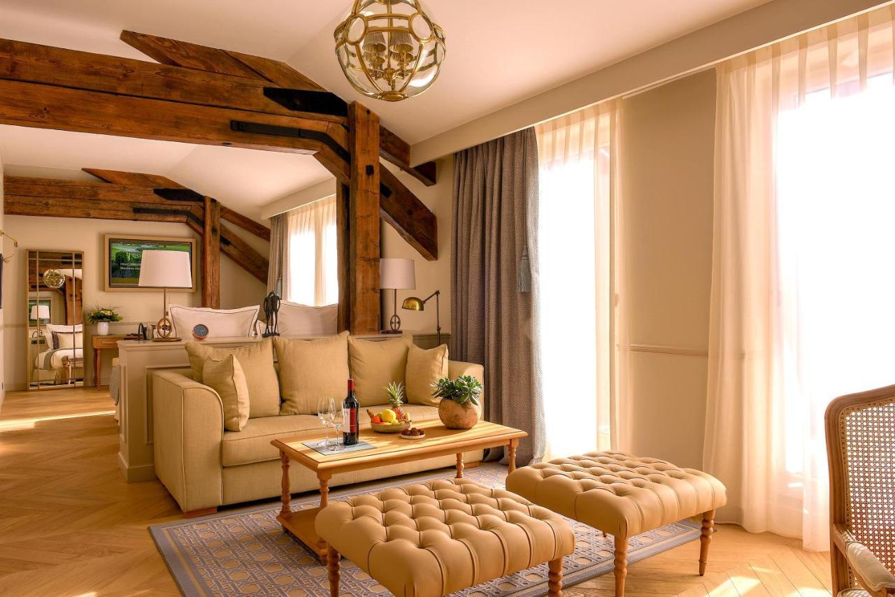 Junior Suite Garden Level or with Balcony