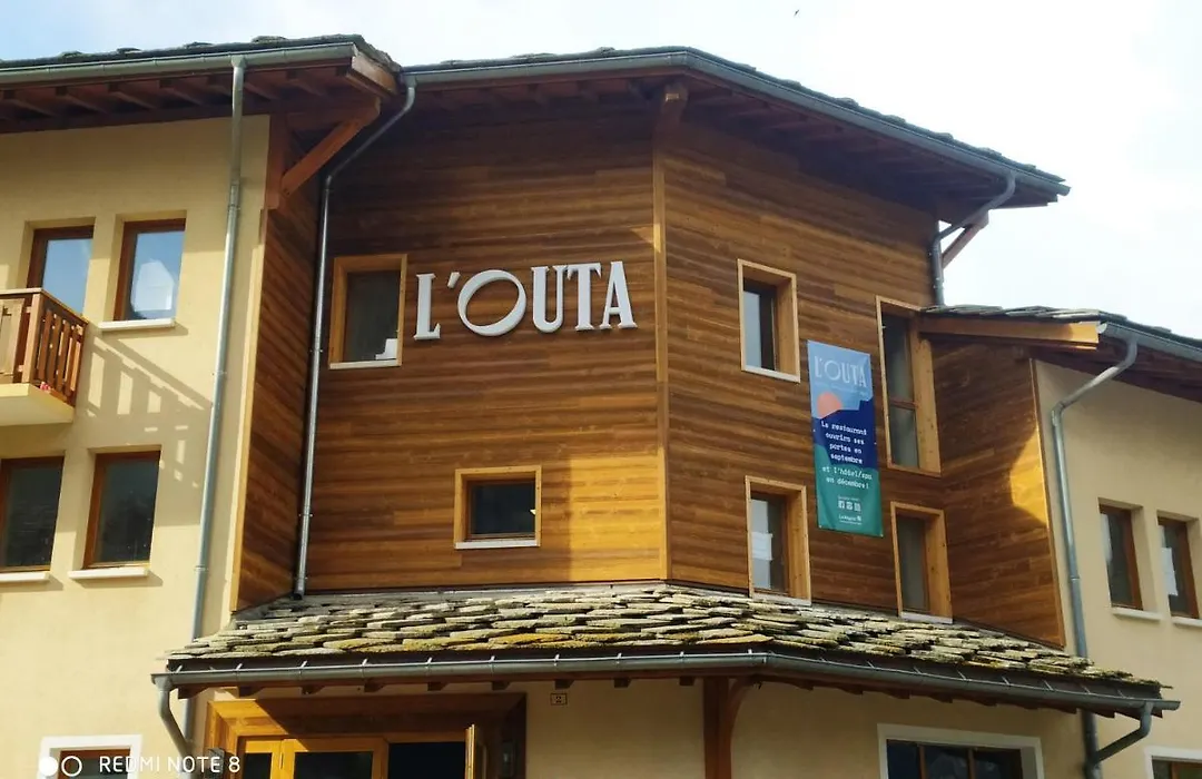 L'Outa Hotel Restaurant-1