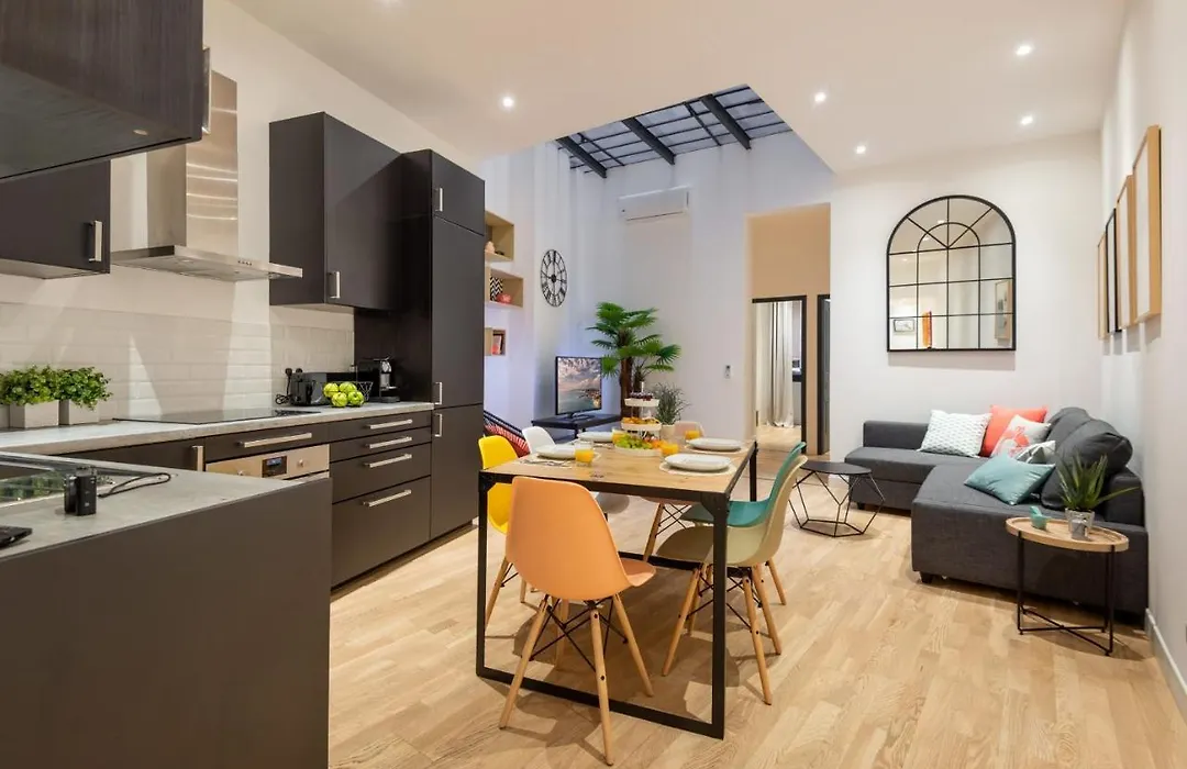 Latelier 2Br W Ac At 4 Min From The Beaches Of Old Nice Welkeys-1