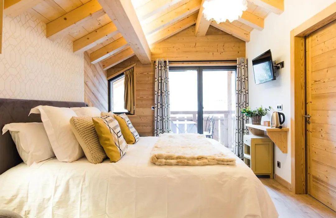 Chalet sur les monts Morzine-1